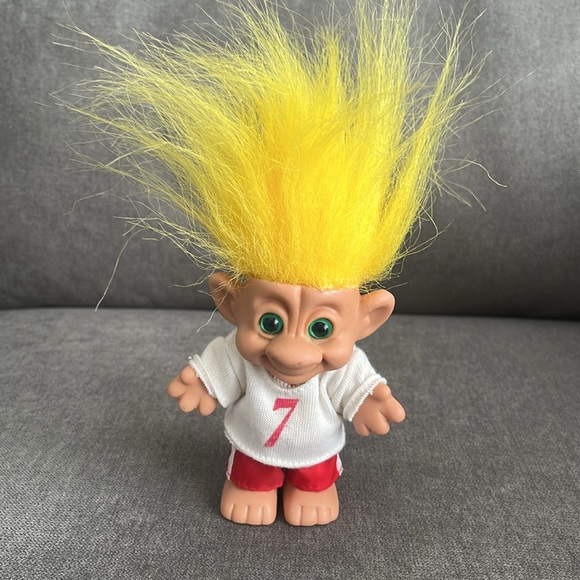 Vintage Yellow Haired Sports Fan/Athlete Forest Troll Doll - Picture 2 of 7